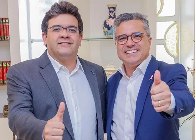 Governador Rafael Fonteles e deputado Dr. Vinicius Nascimento durante reunião no Palácio de Karnak, nessa segunda-feira (21)