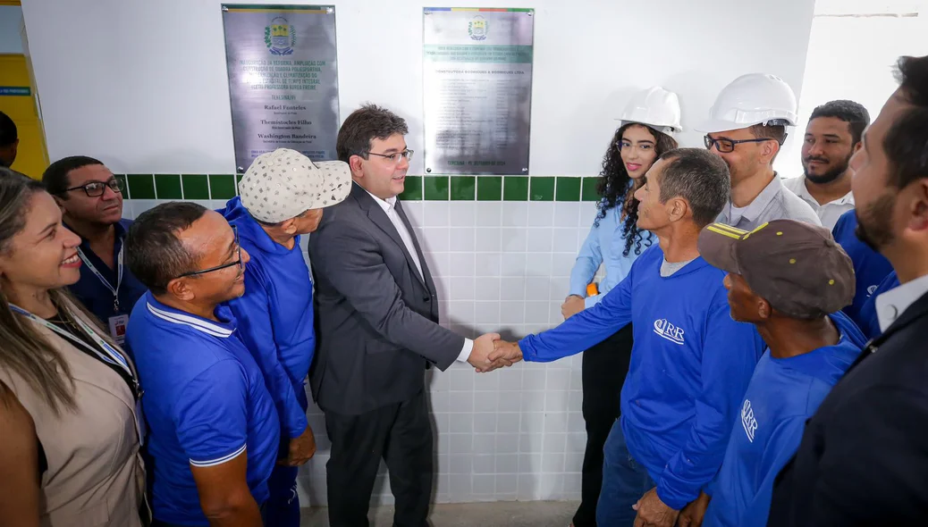 Governador Rafael Fonteles inaugura reforma do Centro de Tempo Integral Áurea Freire no Saci