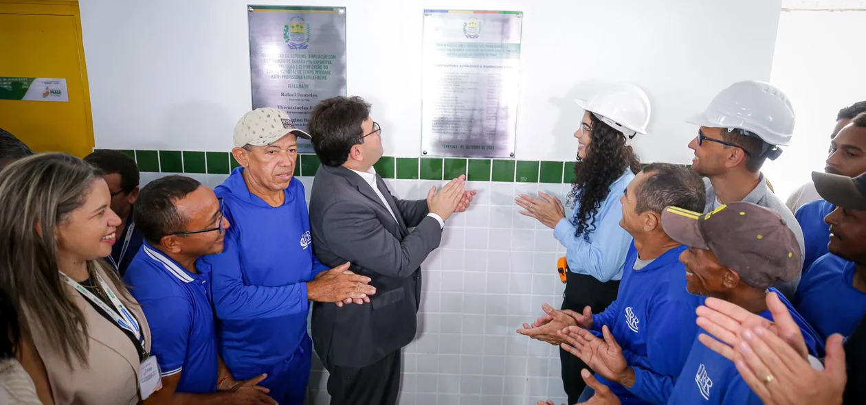 Governador Rafael Fonteles inaugura reforma do Centro de Tempo Integral Áurea Freire