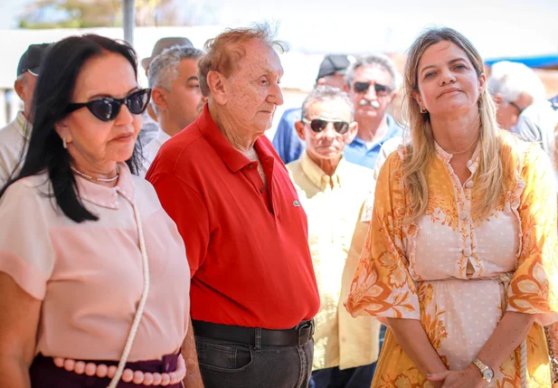 Gracinha Mão Santa ao lado do prefeito Mão Santa e da mãe, Adalgisa Moraes Souza