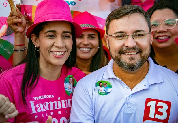 Iasminne Pinheiro e Fábio Novo