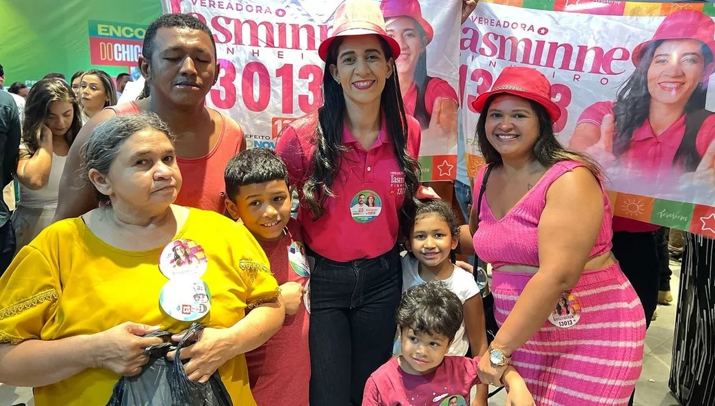 Iasminne Pinheiro em evento de campanha