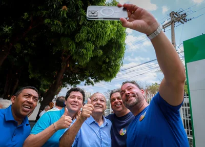 Joel Rodrigues (à esquerda), vereador Victor Linhares, deputados federais Júlio Arcoverde e Átila Filho prestando apoio a Sílvio Mendes