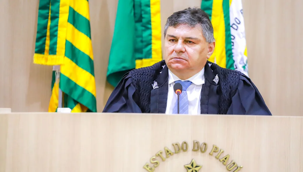 Kennedy Barros foi reeleito