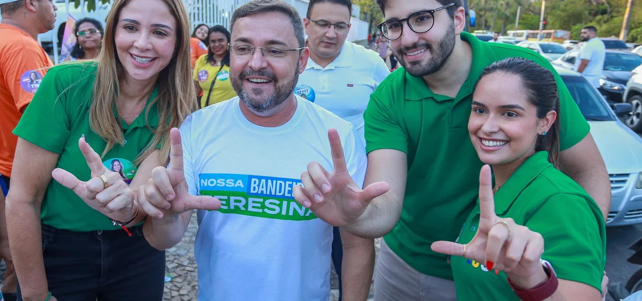 Lucy Soares também marcou presença na caminhada do candidato à Prefeitura pelo PT