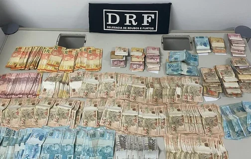 Mais de 53 mil em dinheiro