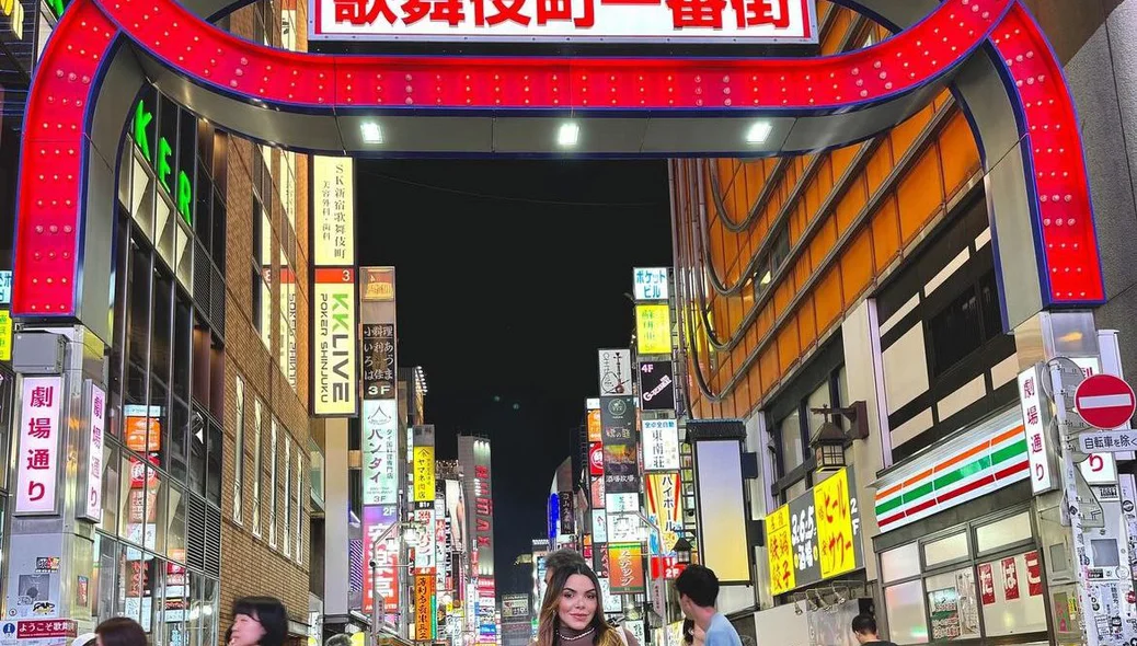 Milena Pâmela em viagem para o Japão