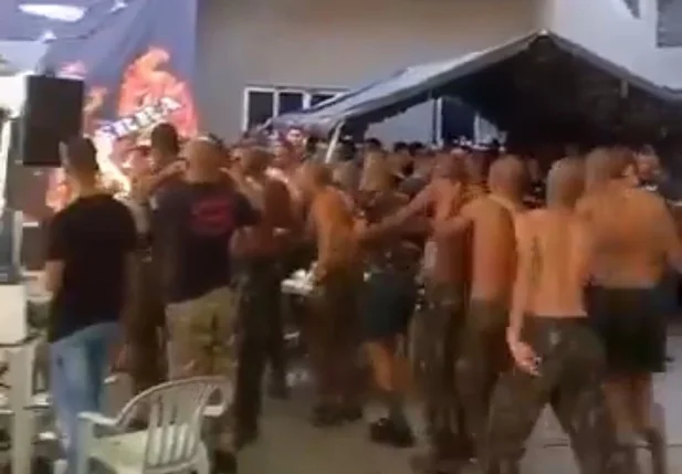 Militares são detidos após festa com álcool e funk em quartel