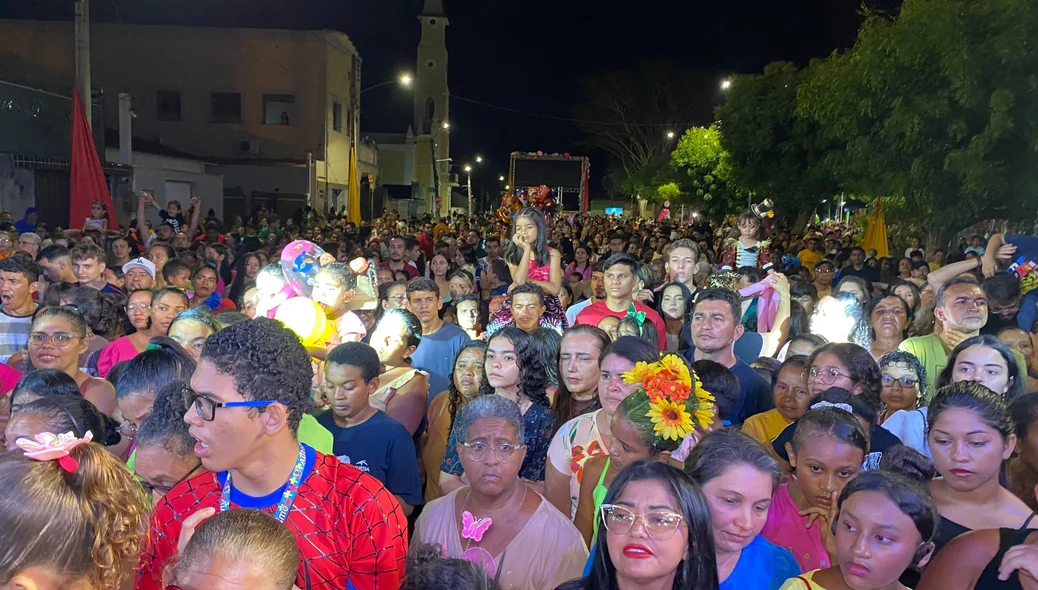 O evento reuniu a população de esperantina