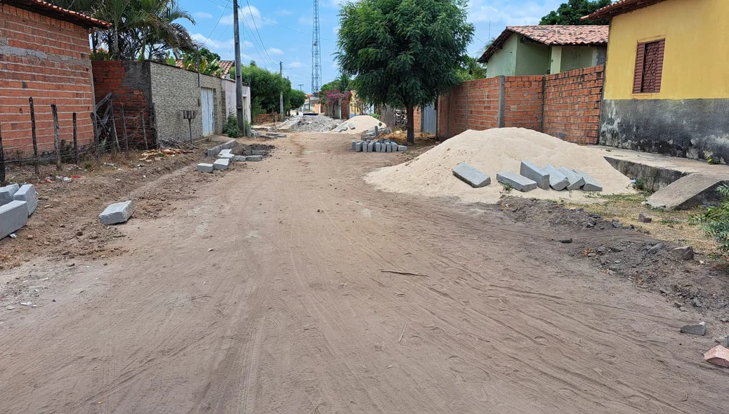 Obras de calçamento na cidade