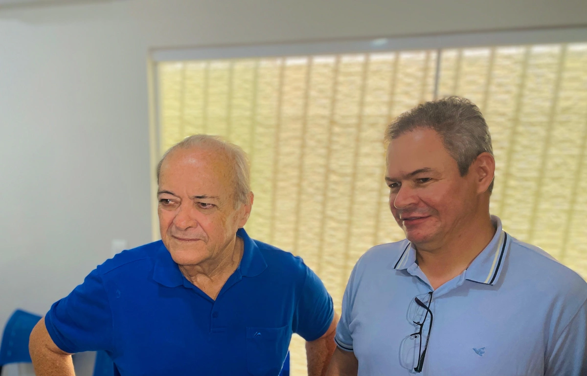 Prefeitos Sílvio Mendes e Rafael Brito