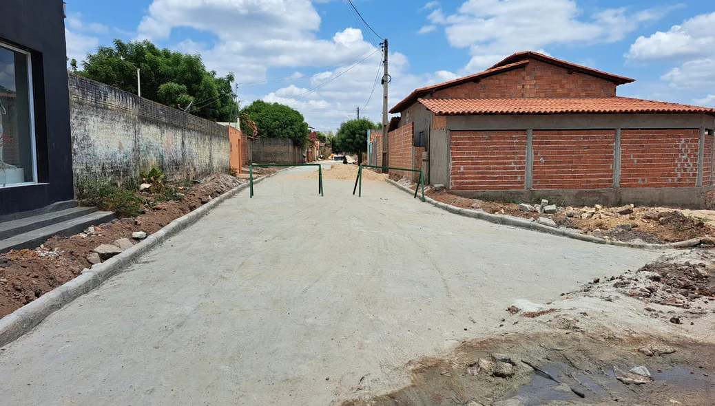 Prefeitura de São João do Arraial realiza obras de calçamento na zona urbana