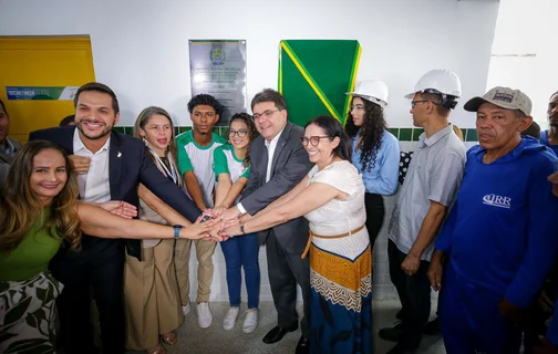 Rafael Fonteles inaugura reforma do Centro de Tempo Integral Áurea Freire