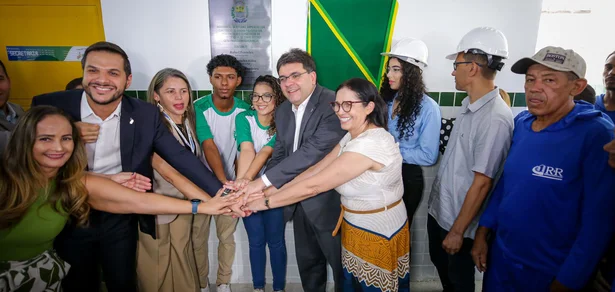 Rafael Fonteles inaugura reforma do Centro de Tempo Integral Áurea Freire