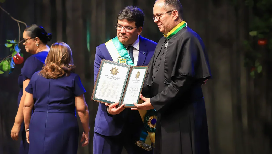 Rafael Fonteles na Cerimônia de Ourtoga da Ordem Estadual do Mérito Renascença do Piauí