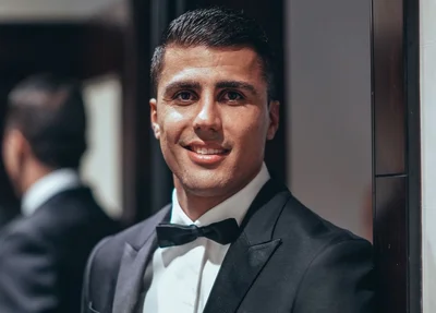 Rodri volante do Manchester City leva bola de ouro 2024