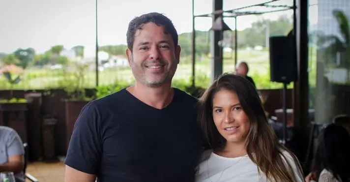 Rodrigo Alencastro e Caroline Azeredo