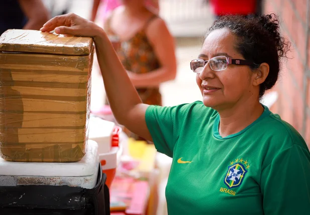 Rosângela de Oliveira Suárez