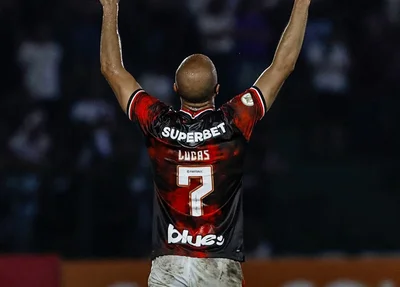 São Paulo venceu o Vasco com dois gols de Lucas Moura