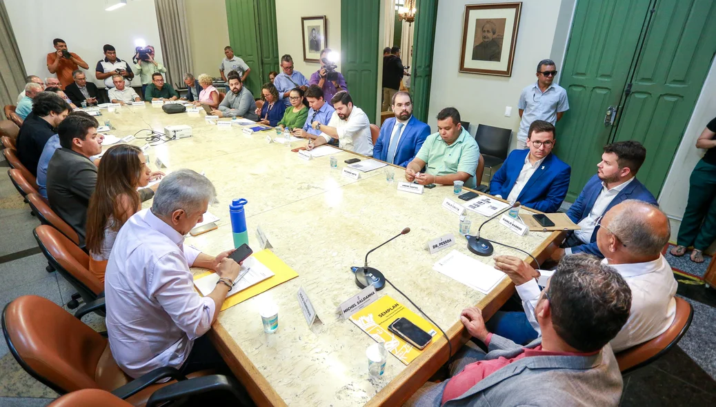 Secretariado se reuniu no Palácio da Cidade