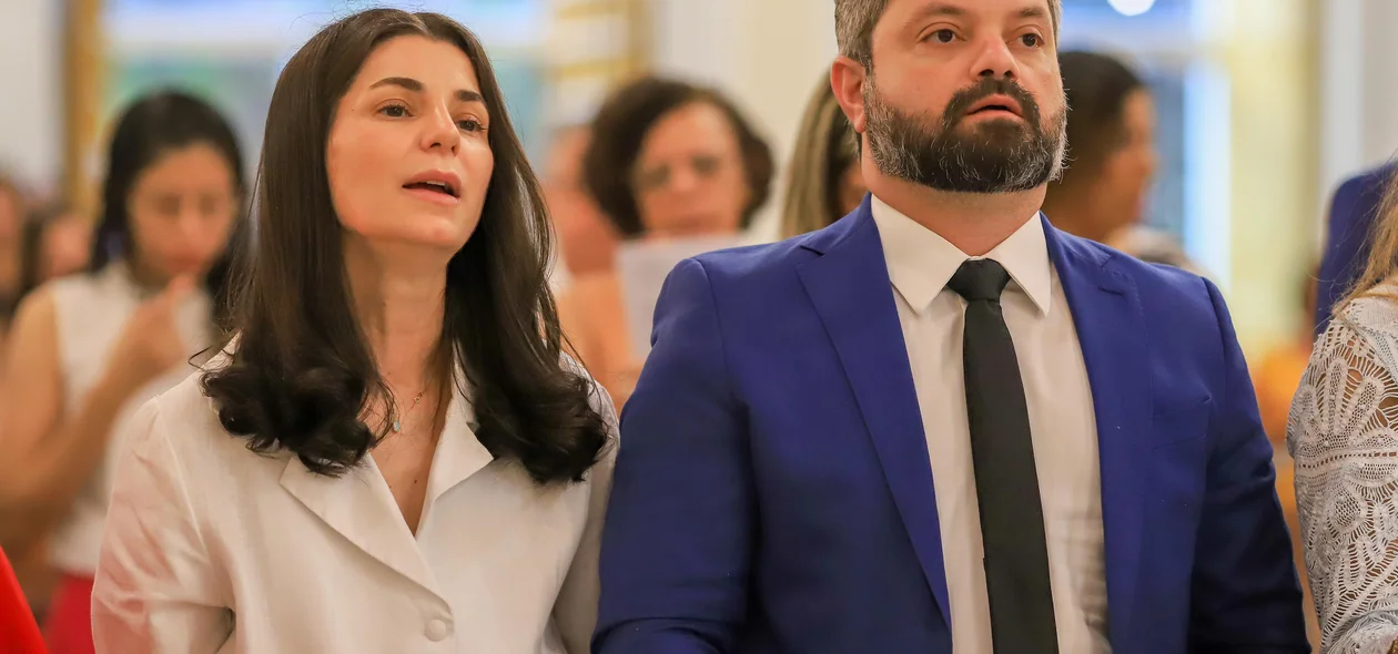 Secretário Marcelo Nolleto acompanhado da esposa