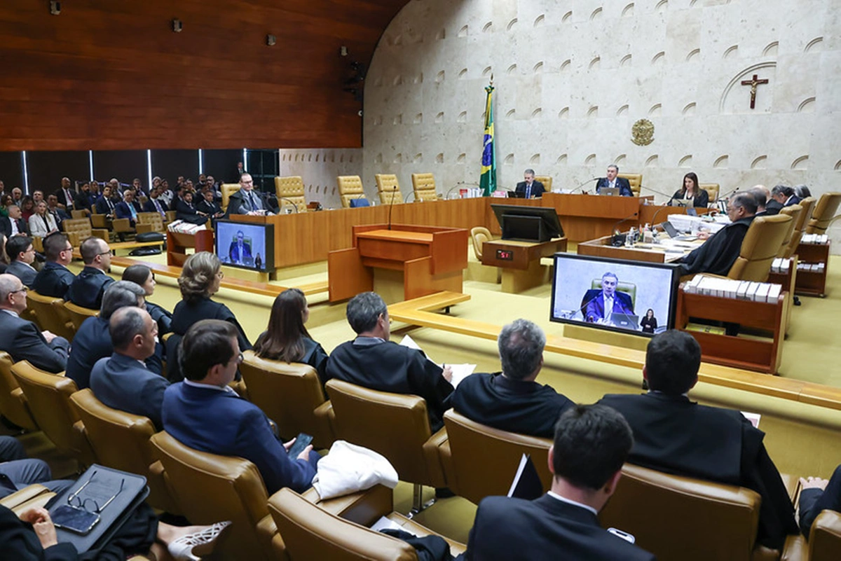 Sessão plenária no Supremo Tribunal Federal (STF)