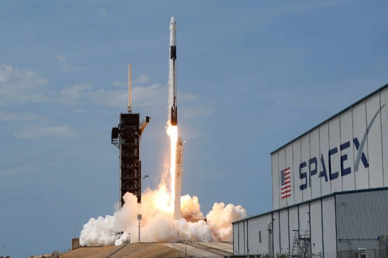 SpaceX conquista meta inédita em 5° voo da Starship