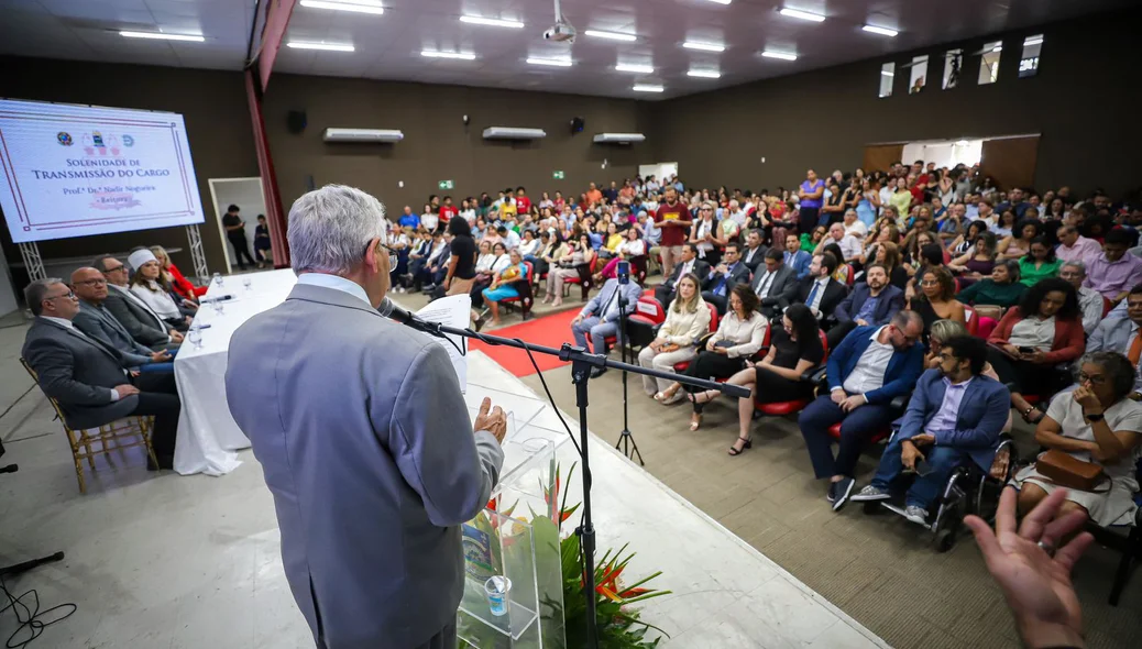 A cerimonia ocorreu no Cine Teatro da UFPI