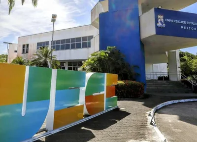 A Universidade Estadual do Ceará (UECE) tem a oferta inédita de 7.066 vagas