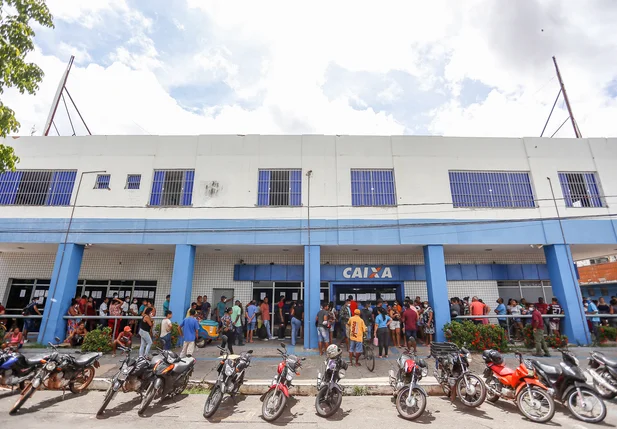 Agência da Caixa Econômica na Avenida José dos Santos e Silva