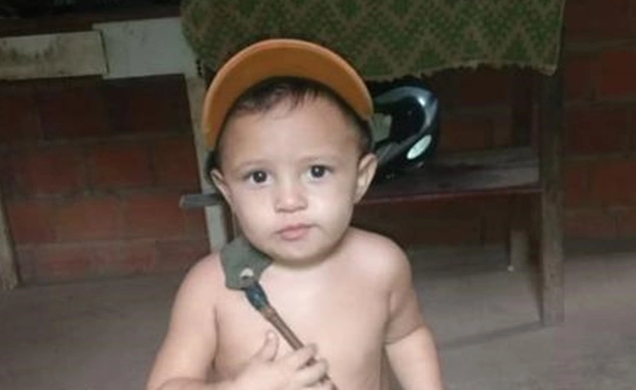 Arthur Luís Alves do Nascimento de 2 anos