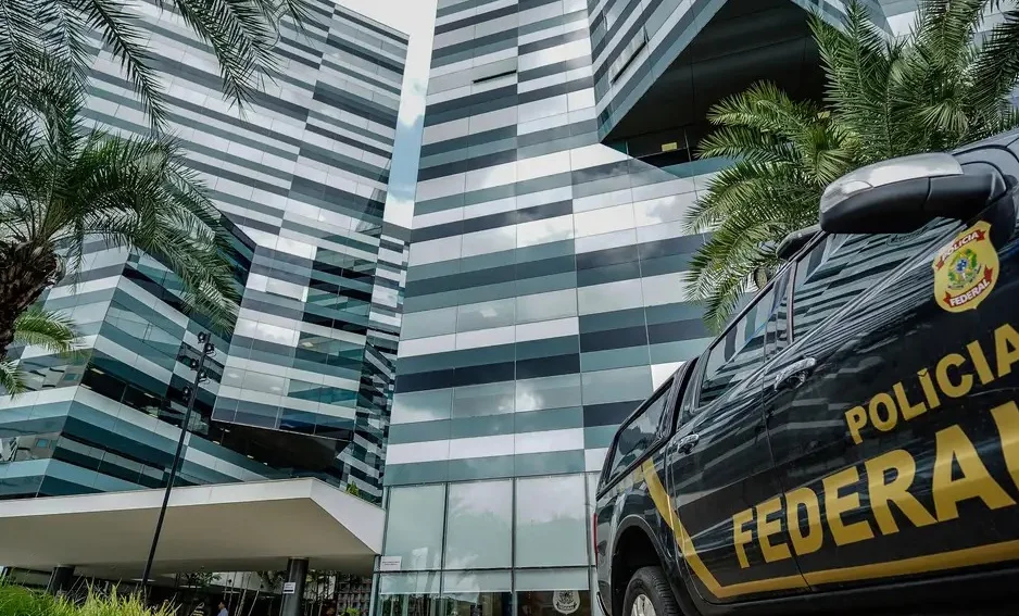 Carro da Polícia Federal