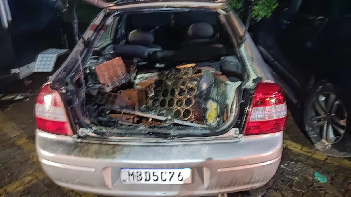 Carro que explodiu perto do STF