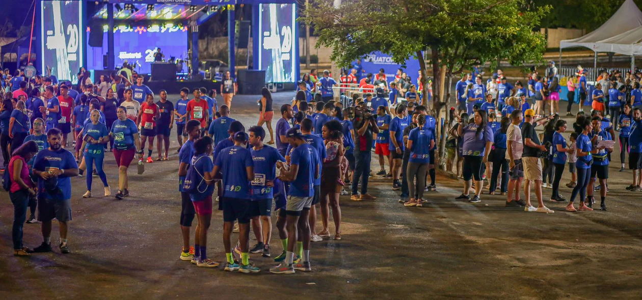 Concentração na Avenida Raul Lopes