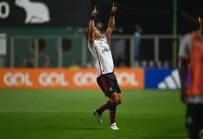 Flamengo joga com time reserva e vence Cruzeiro pelo Brasileirão