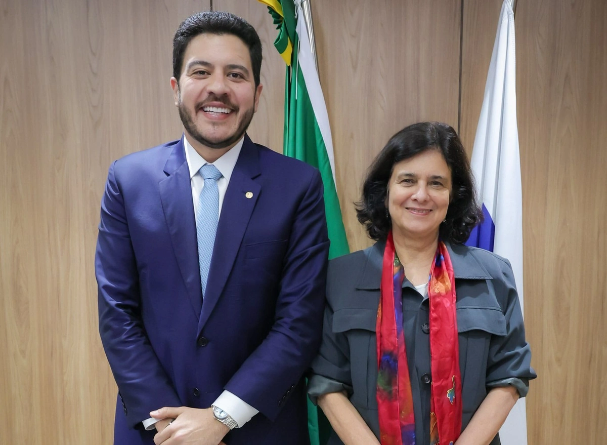 Deputado Jadyel Alencar e a ministra da Saúde, Nísia Trindade