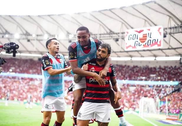 Flamengo vence o Atlético-MG por 3 a 1