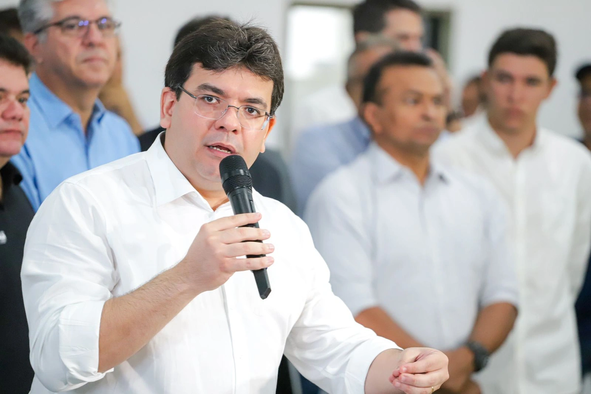 Governador Rafael Fonteles durante sua fala