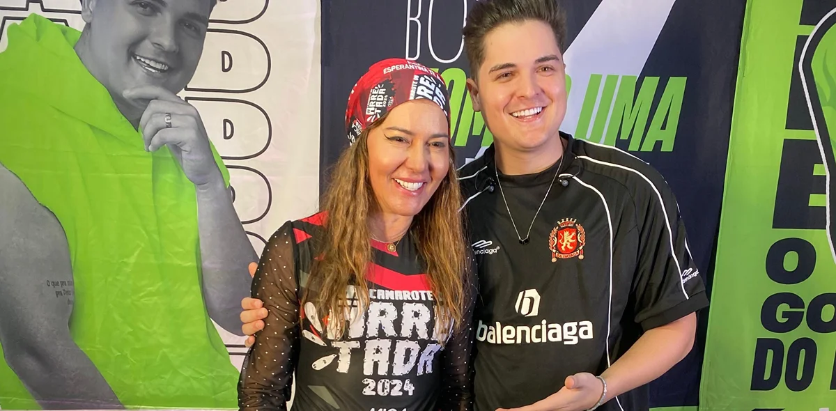 ivanária Sampaio com o cantor Eric Land