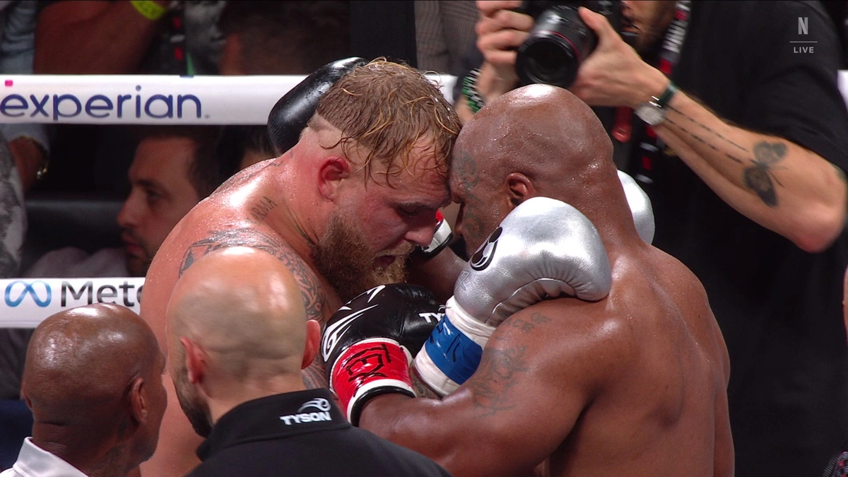 Jake Paul e Mike Tyson se enfrentaram na madrugada deste sábado