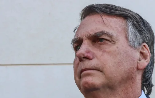 Moraes remove sigilo do inquérito que indicia Bolsonaro