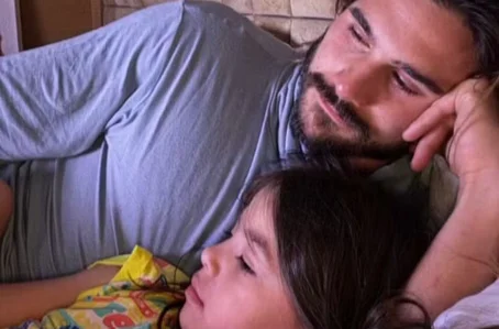 Nicolas e Zoe aparecem juntos, em um "momento família"