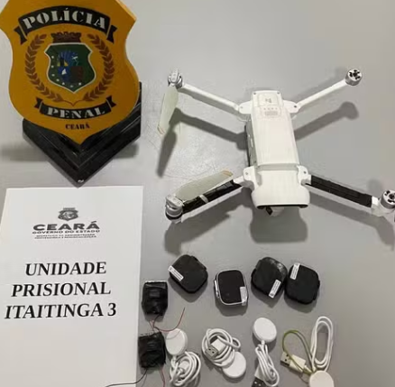 Policiais penais derrubaram drone a tiros em Itaitinga em agosto deste ano.