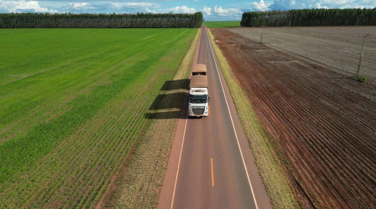 Obra na Rodovia Transcerrados