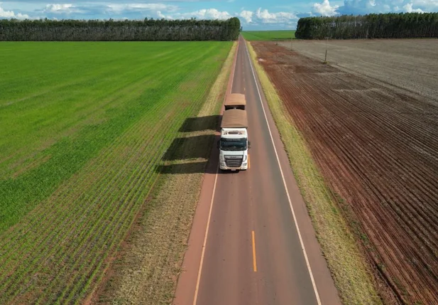 Obra na Rodovia Transcerrados