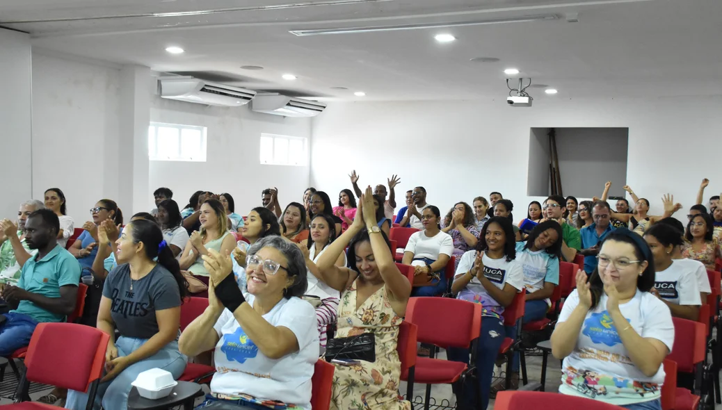 Participantes presenciais no evento