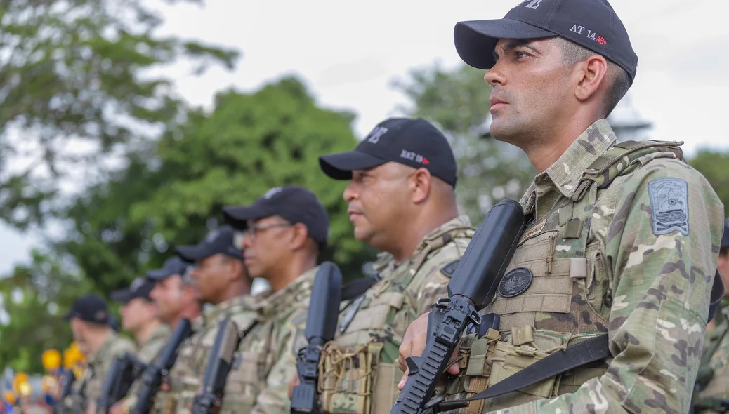 Policiais Militares durante solenidade