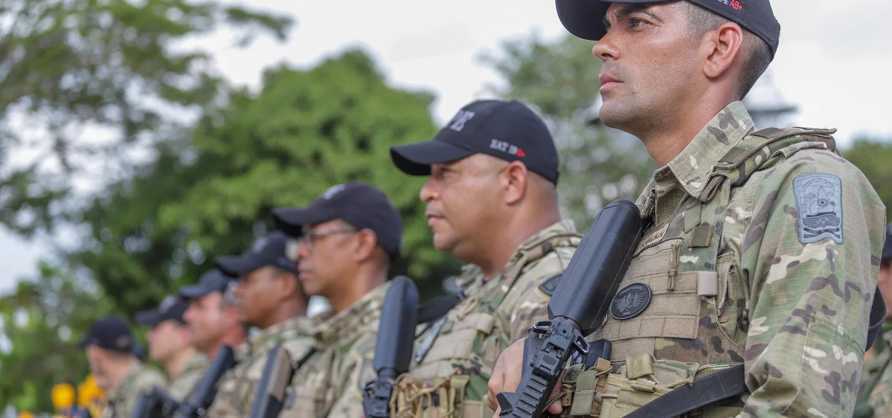 Policiais Militares durante solenidade