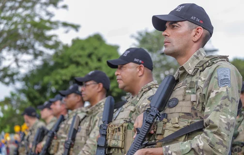 Policiais Militares durante solenidade