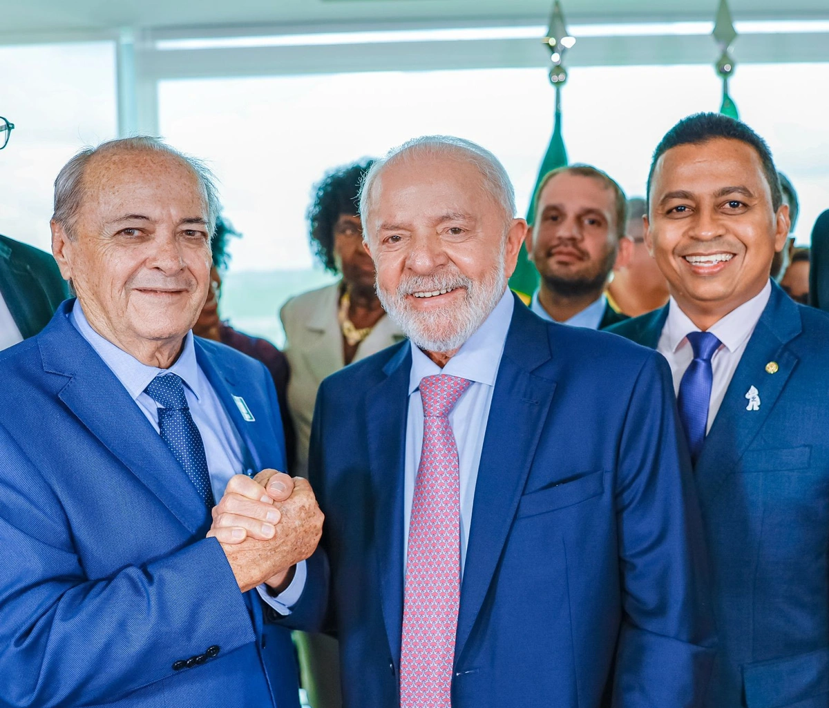 Prefeito eleito Sílvio Mendes e o presidente Lula